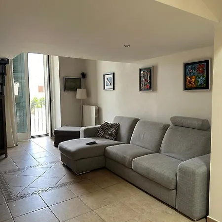 Fronte Porto * Бари